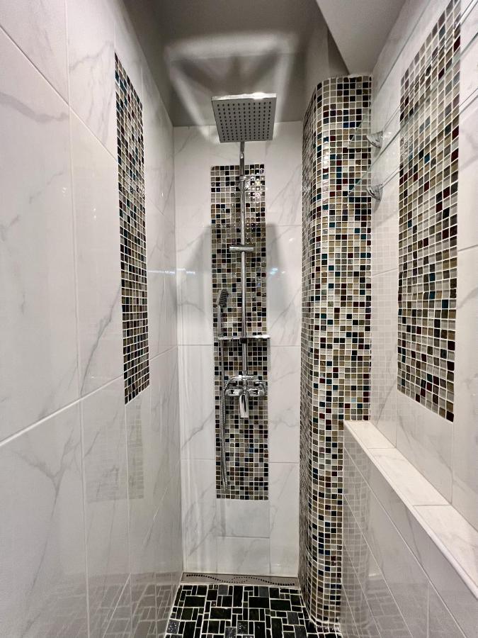 Krisztina Apartments Budapest Luaran gambar