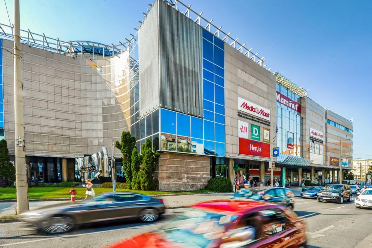 Krisztina Apartments Budapest Luaran gambar